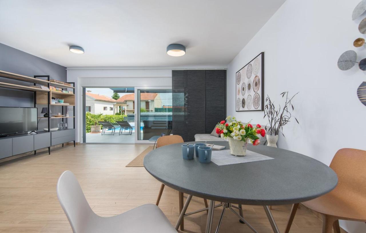 Villa Mondo Adria Njivice Buitenkant foto